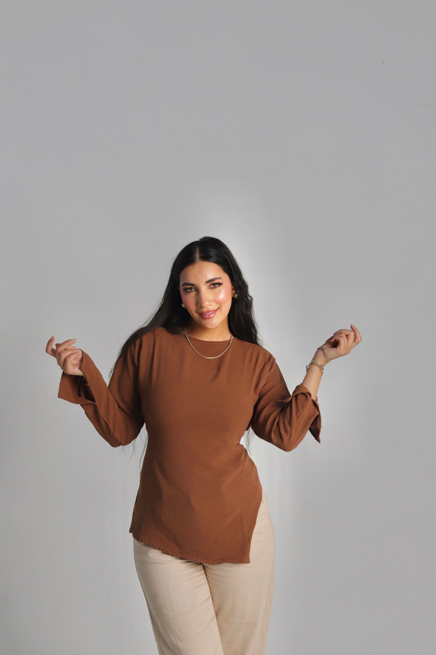 Taya Basic Shirt in Brown